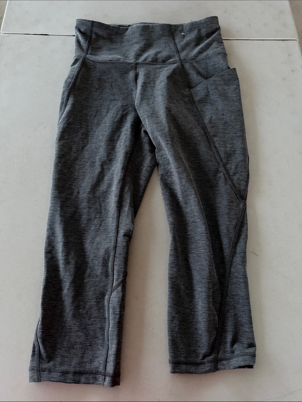 Xersion Dark Heather Gray Capri Leggings with Side Pocket